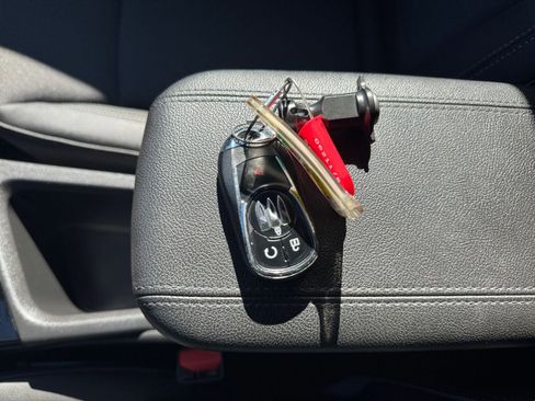 Used 2025 Buick Encore GX Preferred image 22