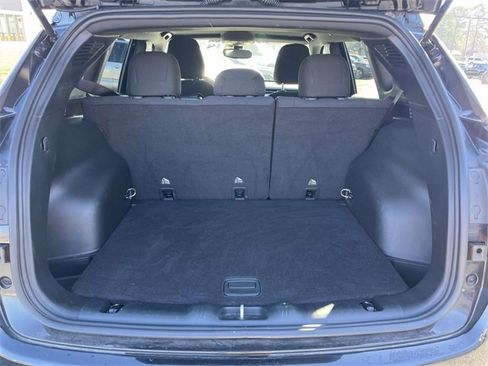 Used 2024 Jeep Compass Sport image 10