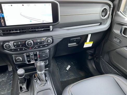 New 2025 Jeep Wrangler Unlimited Sahara AWD/4WD image 30