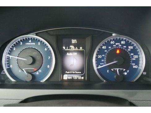 Used 2015 Toyota Camry XLE image 21