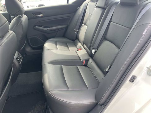Used 2021 Nissan Altima 2.5 Platinum AWD/4WD image 17