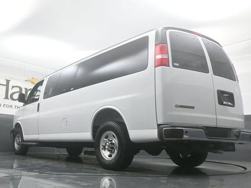 New 2025 Chevrolet Express 3500 LT w/ LT Preferred Equipment Group RWD image 5