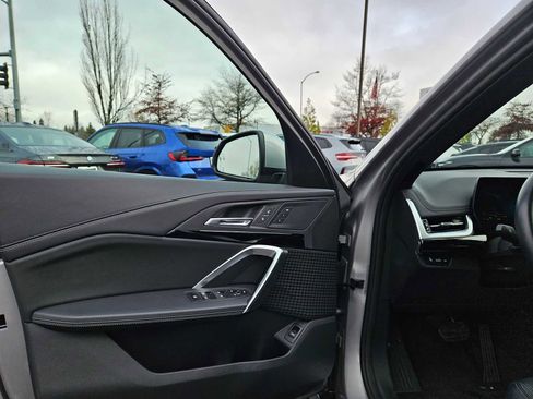 Used 2025 BMW X1 xDrive28i w/ Convenience Package image 23