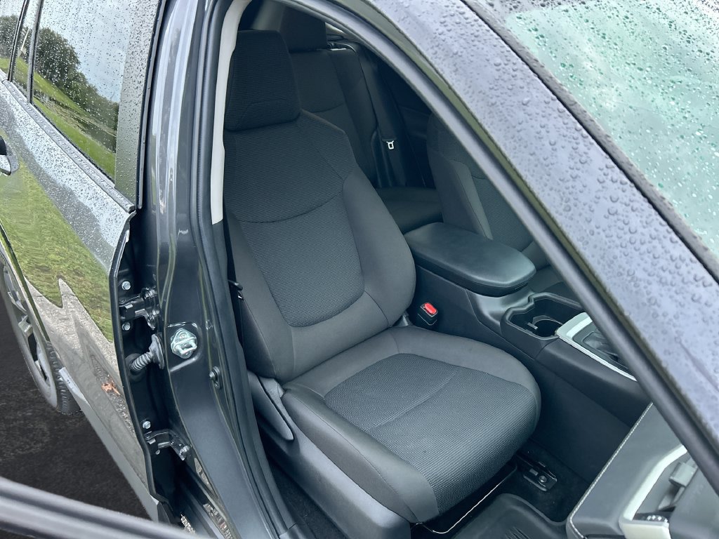 Certified 2024 Toyota RAV4 LE FWD image 30