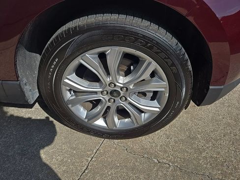 Used 2024 Ford Edge Titanium AWD/4WD image 25