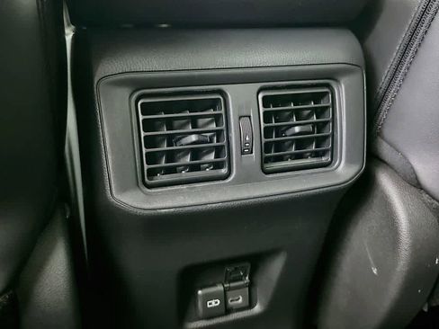 Used 2025 Toyota RAV4 XSE AWD/4WD image 13
