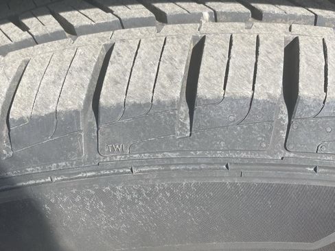 Used 2021 RAM 1500 Laramie AWD/4WD image 10