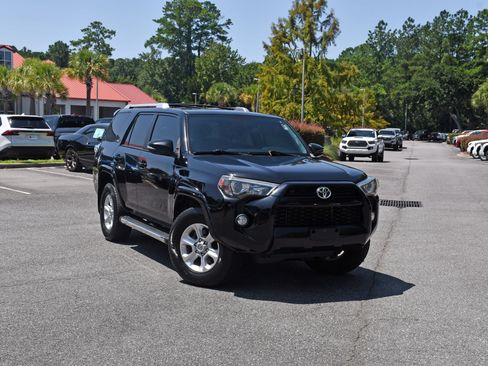 Used 2017 Toyota 4Runner SR5 Premium RWD image 6