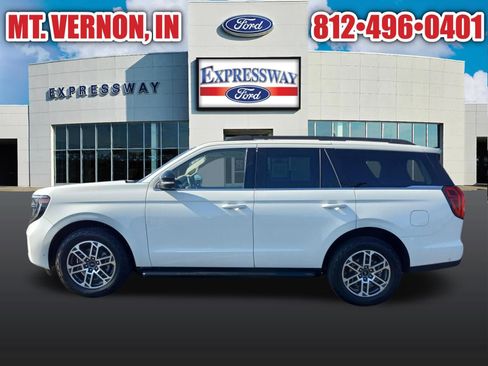 Used 2025 Ford Expedition Active AWD/4WD image 10