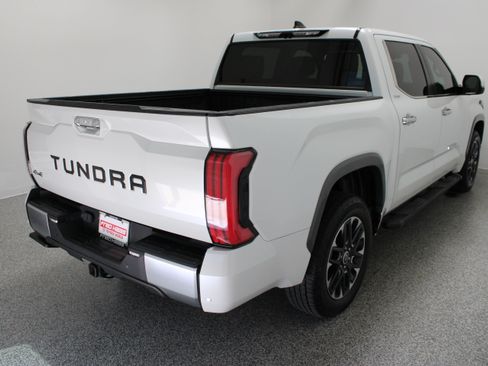 Used 2024 Toyota Tundra Limited AWD/4WD image 7