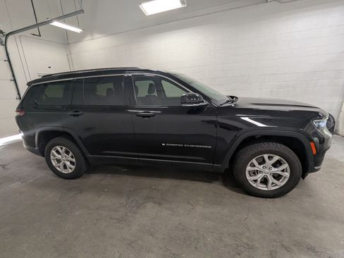 Used 2023 Jeep Grand Cherokee L Limited w/ Trailer Tow Group (B) AWD/4WD image 3