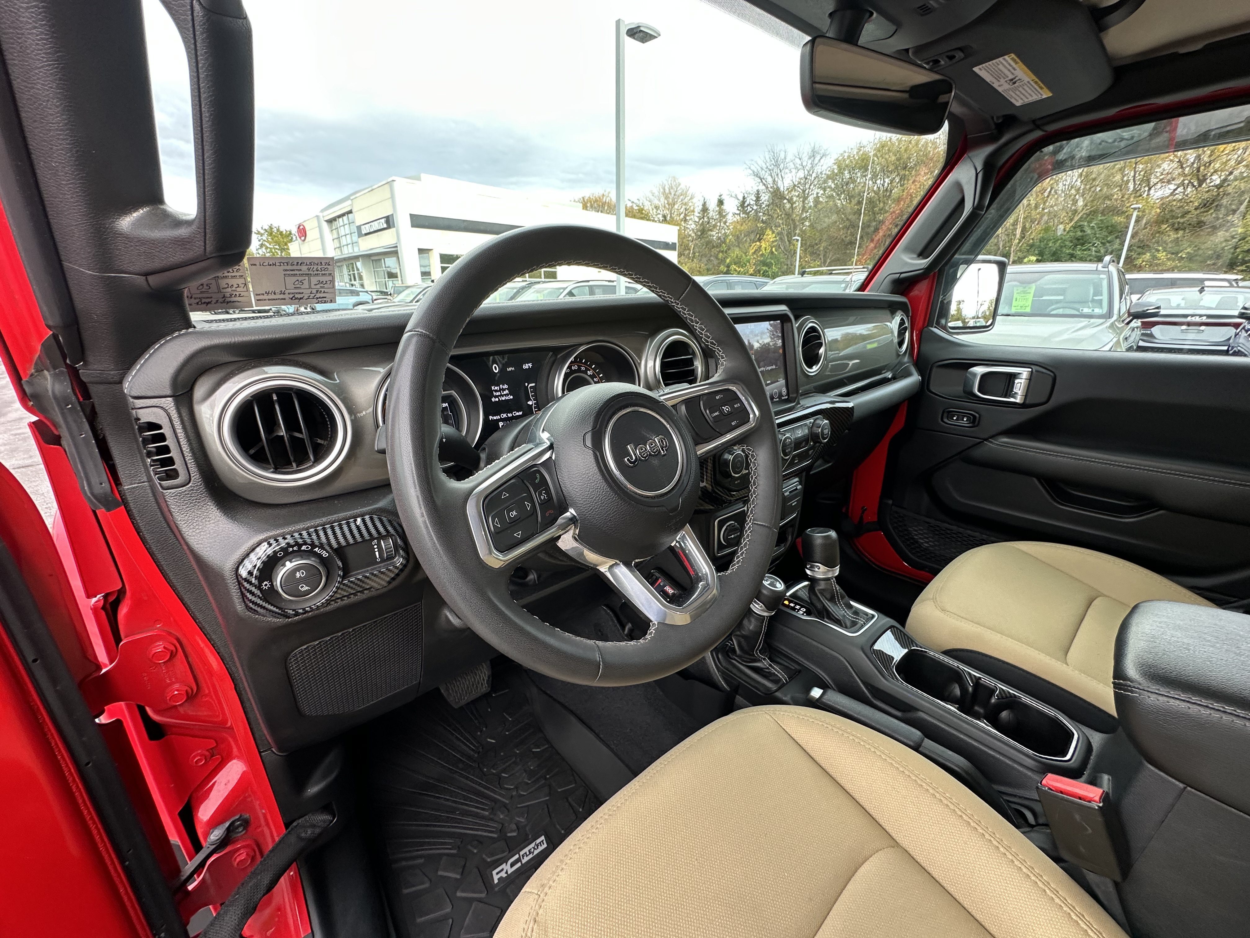 Used 2023 Jeep Gladiator Overland AWD/4WD image 20