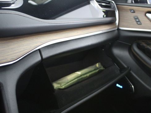 Used 2024 Jeep Grand Cherokee L Summit w/ Advanced Protech Group IV image 28