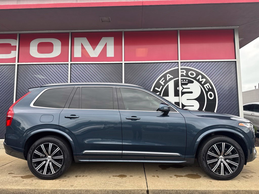 Used 2023 Volvo XC90 B6 Plus AWD/4WD image 4