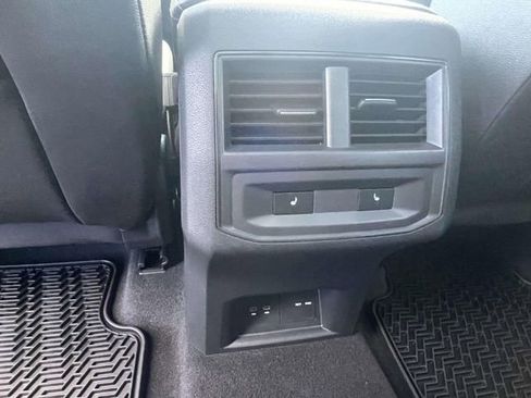 Used 2023 Volkswagen Atlas Cross Sport SEL Premium R-Line image 14