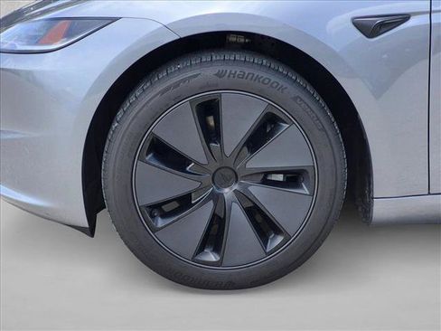 Used 2025 Tesla Model 3 Long Range RWD image 14