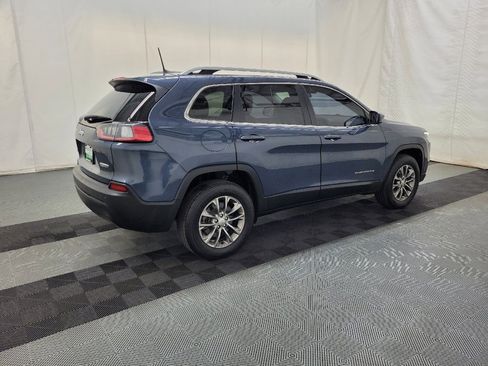 Used 2019 Jeep Cherokee Latitude Plus w/ Cold Weather Group AWD/4WD image 10