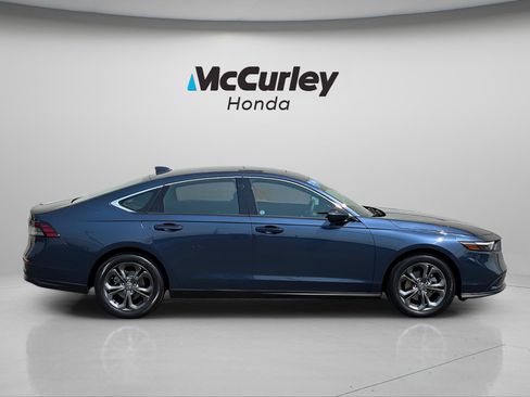 Certified 2023 Honda Accord EX image 2