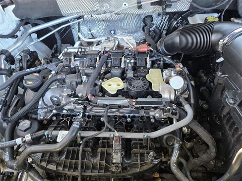 Used 2024 Volkswagen Atlas Cross Sport SEL Premium R-Line image 30