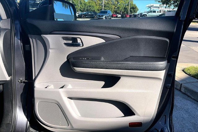 Used 2020 Honda Pilot LX image 24