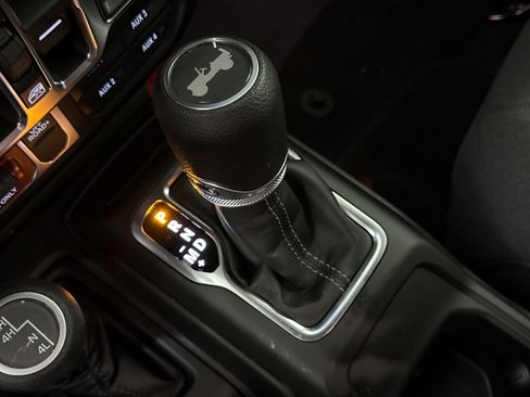 Used 2026 Jeep Wrangler Unlimited Sport AWD/4WD image 22