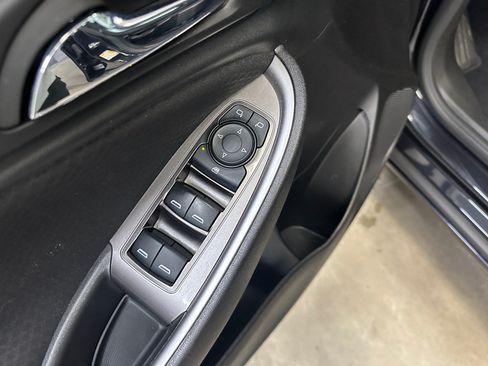 Used 2022 Chevrolet Malibu LS FWD image 7