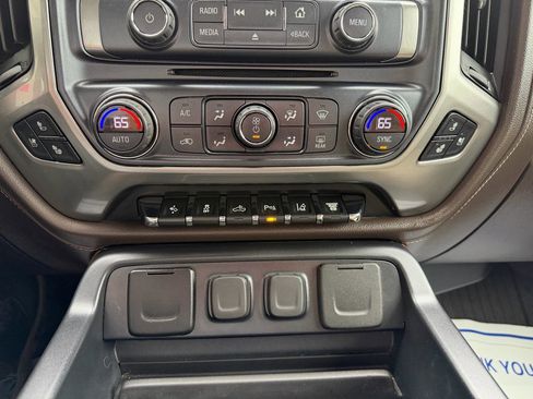 Used 2019 Chevrolet Silverado 3500 LTZ w/ Duramax Plus Package image 17