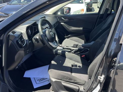 Used 2015 MAZDA MAZDA3 i Touring FWD image 13