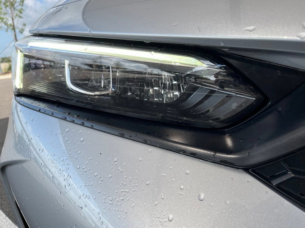 Certified 2025 Honda Civic LX image 12