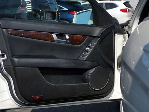 Used 2014 Mercedes-Benz C 250 Sedan image 10