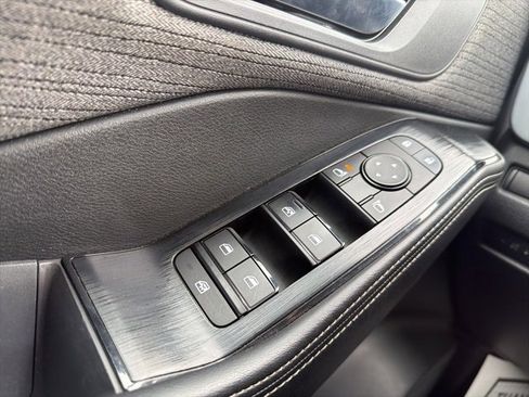 Certified 2022 Nissan Rogue SV image 27