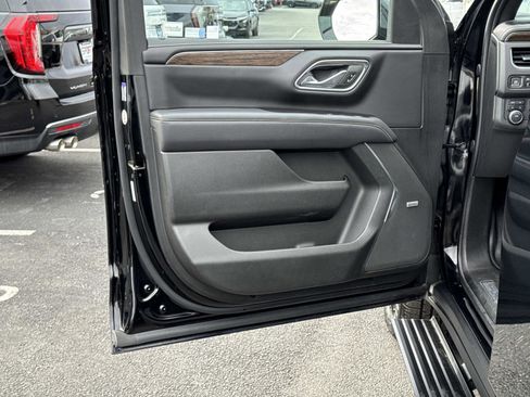 Certified 2023 Chevrolet Tahoe Premier w/ Premium Package 2 image 16