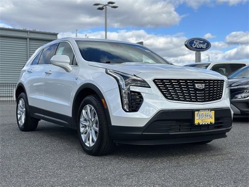 Used 2022 Cadillac XT4 Luxury w/ Cold Weather Package image 49