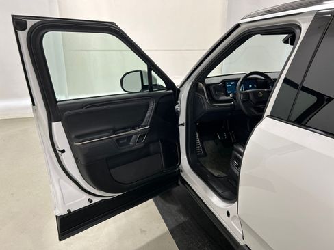 Used 2024 Rivian R1S Adventure AWD/4WD image 16