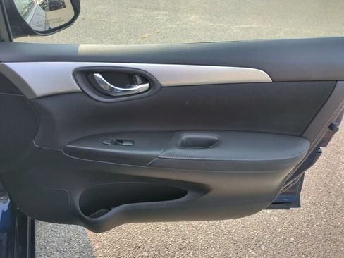 Used 2018 Nissan Sentra S FWD image 30