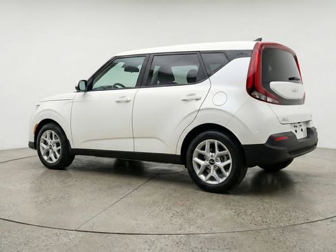 Used 2025 Kia Soul LX w/ LX Technology Package image 6