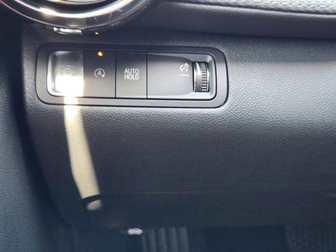 Used 2026 Chevrolet Equinox LT w/ Safety and Technology Package image 18