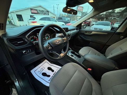 Used 2020 Ford Escape S image 9