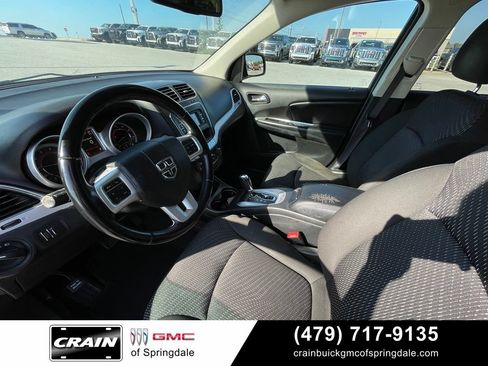 Used 2020 Dodge Journey SE w/ SE Popular Equipment Group FWD image 10