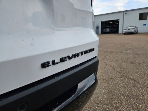 New 2026 GMC Terrain Elevation w/ Elevation Premium Package AWD/4WD image 31