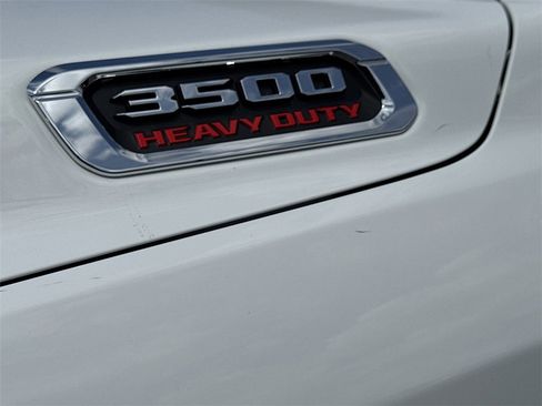 New 2025 RAM 3500 Laramie image 30