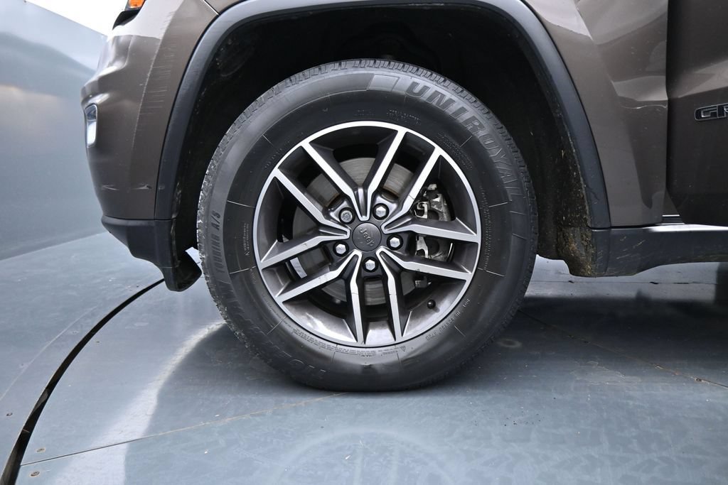 Used 2021 Jeep Grand Cherokee Limited AWD/4WD image 28