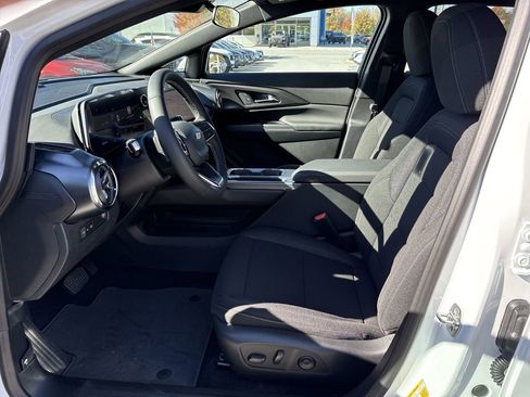 New 2026 Chevrolet Equinox EV LT image 19