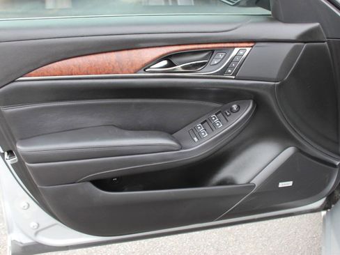 Used 2018 Cadillac CTS Luxury image 17