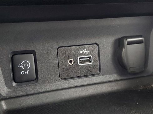 Used 2024 Nissan Sentra S image 23