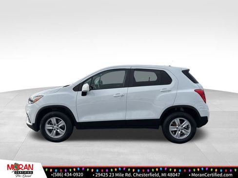Used 2022 Chevrolet Trax LS w/ Fleet Convenience Package image 2