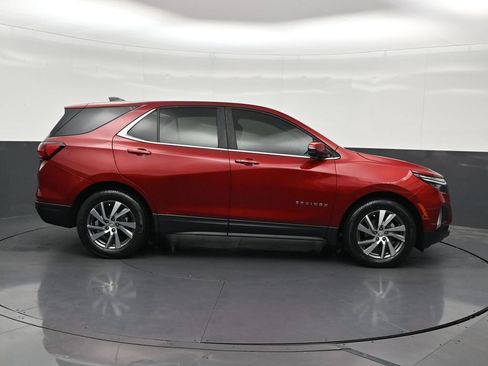 Used 2024 Chevrolet Equinox LT FWD image 7