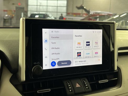 Used 2024 Toyota RAV4 XLE Premium image 18