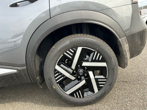 New 2026 Nissan Kicks SV image 5