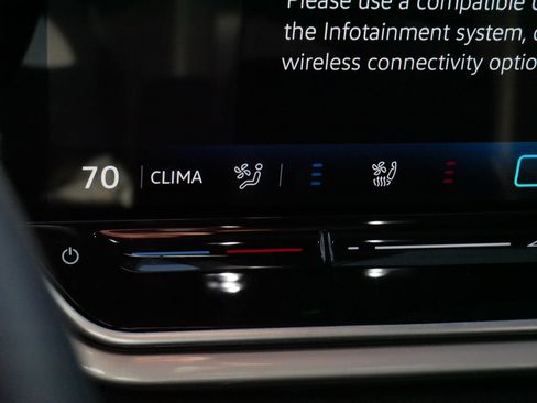 Certified 2024 Volkswagen ID.4 Pro S AWD/4WD image 30